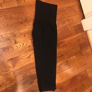 Soma cropped- mid calf length leggings